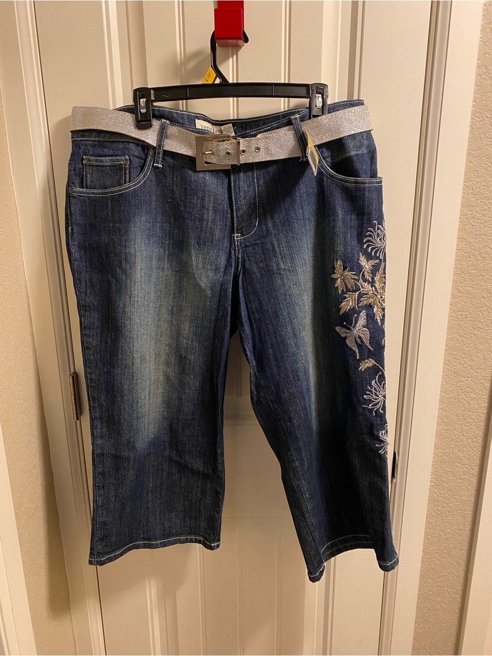 Venezia Jeans 18 Capri Length Stretch Blue Denim Butterfly Embroidery Bling